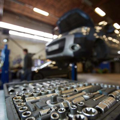 Kit Of Car Service Mechanic Gfassuq